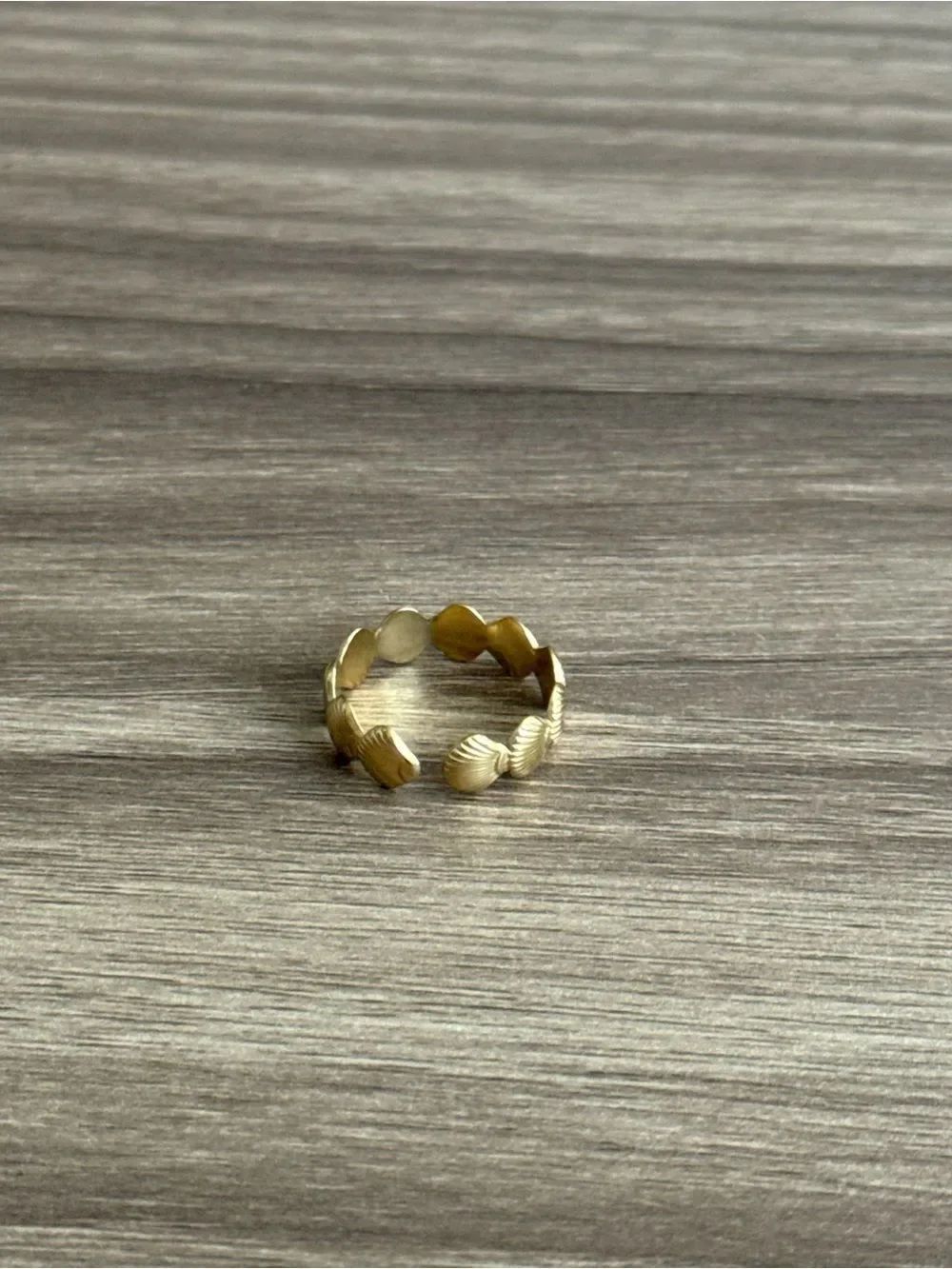 Shell Motif ring Q1046 - Picture 4 of 6